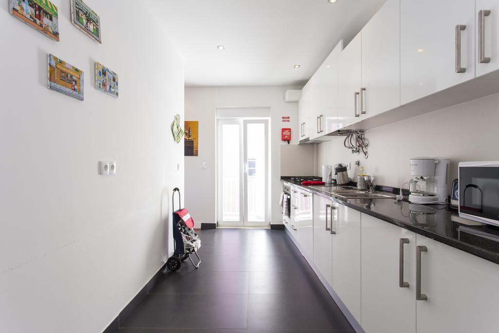 Joivy Joyful 2Br Apt With Terrace Nearby Sao Bento Palace Лиссабон Экстерьер фото