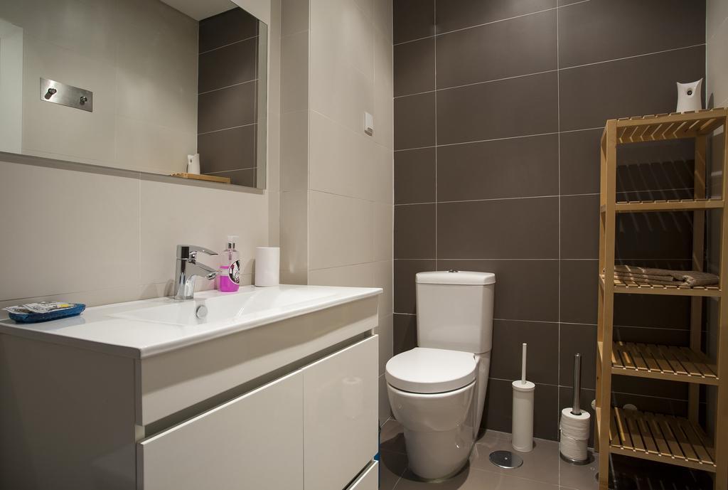 Joivy Joyful 2Br Apt With Terrace Nearby Sao Bento Palace Лиссабон Экстерьер фото